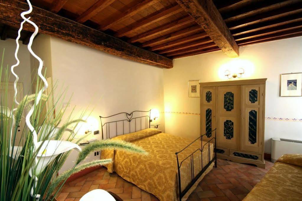 Baldovino Di Monte Bed & Breakfast Monte San Savino Dış mekan fotoğraf