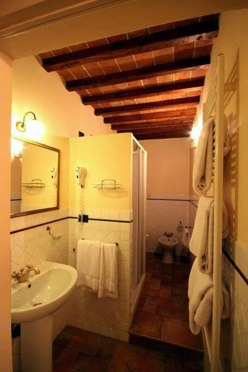 Baldovino Di Monte Bed & Breakfast Monte San Savino Dış mekan fotoğraf